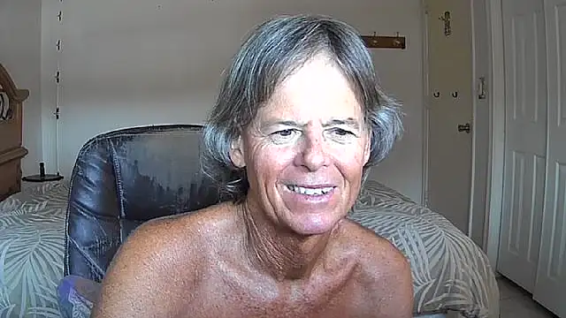 Snapshot of nakeedcowboi65 chatting on 07-28-26, 12:34 nakeedcowboi65 online show from 07-28-26, 12:34
