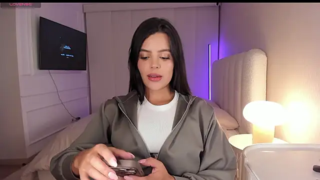 Snapshot of salome__11 chatting on 03-12-26, 01:45 salome 11 online show from 03-12-26, 01:45