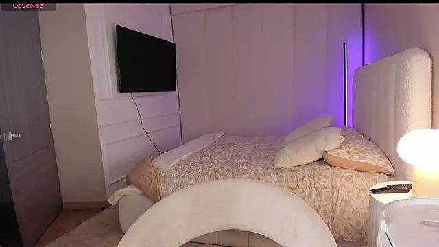 Snapshot of salome__11 chatting on 03-24-26, 02:38 salome 11 online show from 03-24-26, 02:38