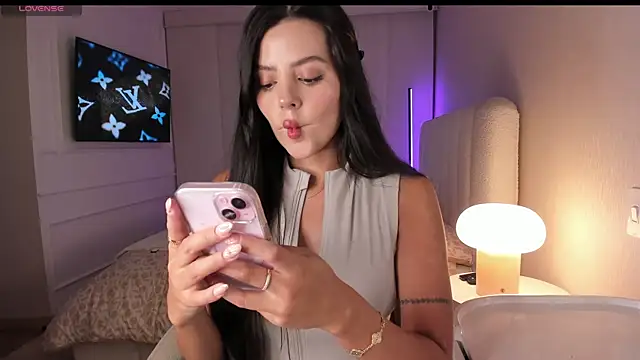 Snapshot of salome__11 chatting on 03-25-26, 12:27 salome 11 online show from 03-25-26, 12:27