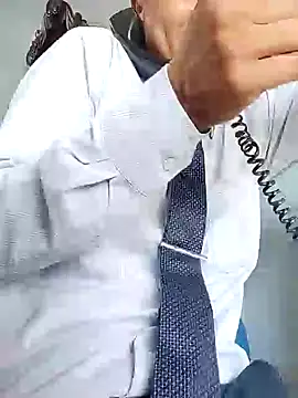 Snapshot of Business_dickkk chatting on 12-11-24, 04:53 Business dickkk online show from 12-11-24, 04:53
