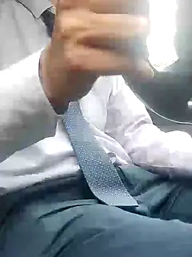Snapshot of Business_dickkk chatting on 12-13-24, 04:16 Business dickkk online show from 12-13-24, 04:16