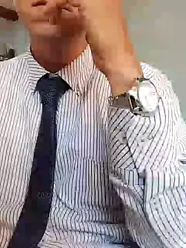 Snapshot of Business_dickkk chatting on 01-17-25, 01:46 Business dickkk online show from 01-17-25, 01:46