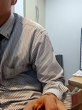 Snapshot of Business_dickkk chatting on 03-04-25, 04:52 Business dickkk online show from 03-04-25, 04:52