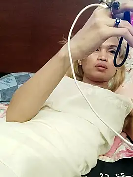 QueenSoreal online show from 06-25-26, 08:52