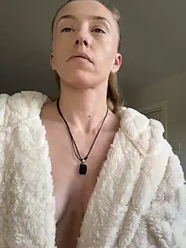 Heidi Harper online show from 01-14-25, 02:22