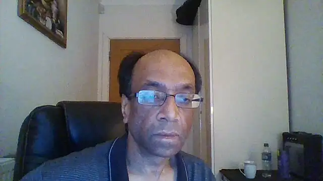 Snapshot of rauncher1 chatting on 01-07-25, 10:01 rauncher1 online show from 01-07-25, 10:01