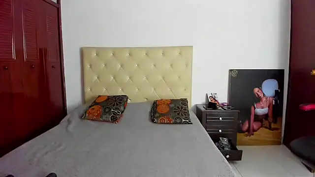 Snapshot of LUISSA_ chatting on 02-04-25, 01:16 LUISSA online show from 02-04-25, 01:16