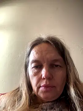 Snapshot of Susanel chatting on 11-05-25, 12:27 Susanel online show from 11-05-25, 12:27