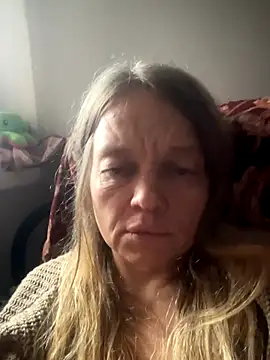 Snapshot of Susanel chatting on 11-09-25, 10:35 Susanel online show from 11-09-25, 10:35