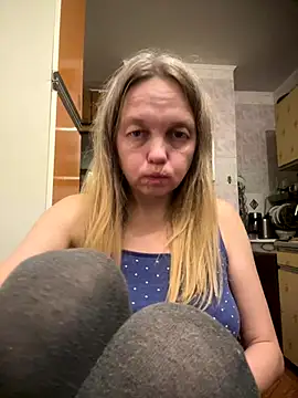 Snapshot of Susanel chatting on 11-14-25, 09:57 Susanel online show from 11-14-25, 09:57