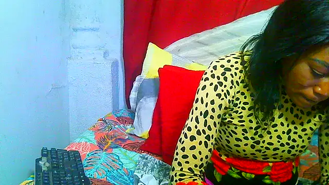 Snapshot of freaky_naughty chatting on 04-12-26, 11:48 freaky naughty online show from 04-12-26, 11:48