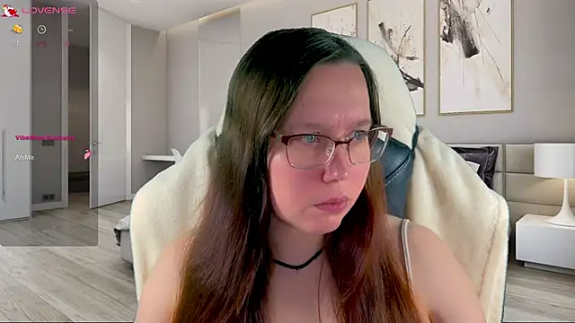 Snapshot of Victoria_Romans chatting on 11-01-25, 06:21 Victoria Romans online show from 11-01-25, 06:21