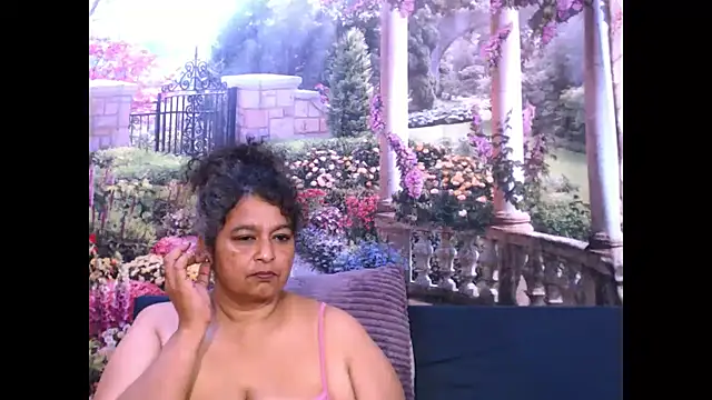 Snapshot of indianstar75 chatting on 02-01-25, 10:05 indianstar75 online show from 02-01-25, 10:05