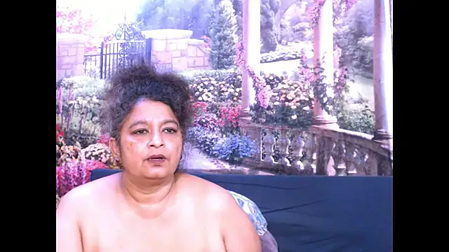 Snapshot of indianstar75 chatting on 02-02-25, 12:40 indianstar75 online show from 02-02-25, 12:40