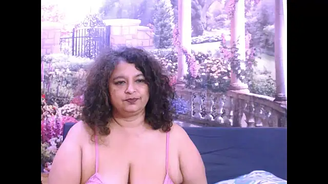 Snapshot of indianstar75 chatting on 02-08-25, 12:06 indianstar75 online show from 02-08-25, 12:06