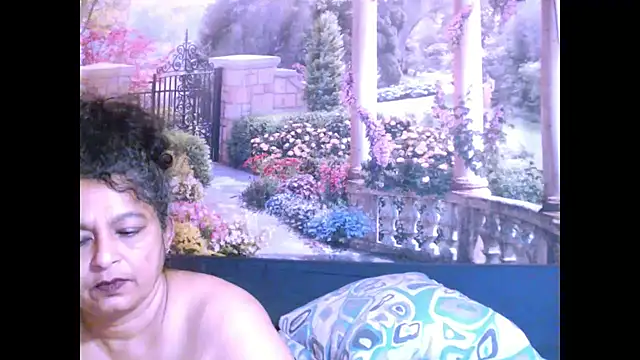 Snapshot of indianstar75 chatting on 02-18-25, 10:38 indianstar75 online show from 02-18-25, 10:38