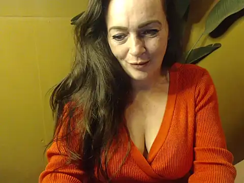 cloe85nl online show from 12-27-24, 02:22