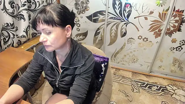 Snapshot of EVILENSA chatting on 01-07-25, 04:16 EVILENSA online show from 01-07-25, 04:16