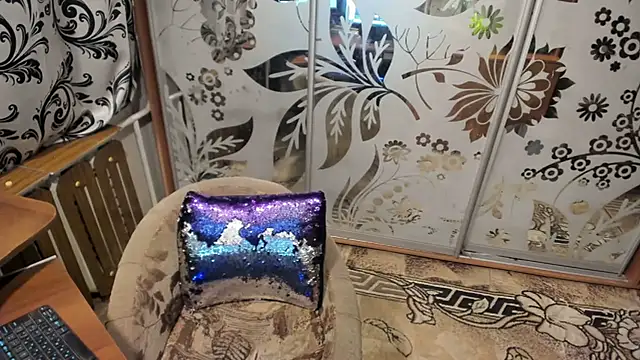Snapshot of EVILENSA chatting on 03-03-25, 04:56 EVILENSA online show from 03-03-25, 04:56