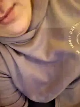 Snapshot of Cutegirlforyou chatting on 01-23-25, 07:54 Cutegirlforyou online show from 01-23-25, 07:54