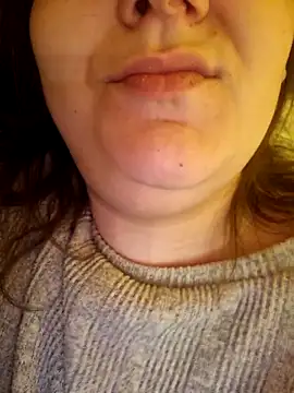 Snapshot of Cutegirlforyou chatting on 02-24-25, 06:38 Cutegirlforyou online show from 02-24-25, 06:38