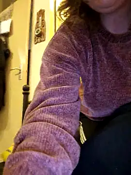 Snapshot of Cutegirlforyou chatting on 03-19-25, 06:57 Cutegirlforyou online show from 03-19-25, 06:57