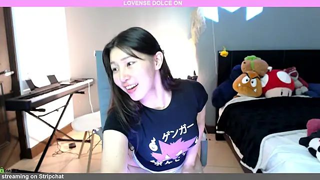 Snapshot of minarocket_ chatting on 01-28-25, 03:04 minarocket online show from 01-28-25, 03:04