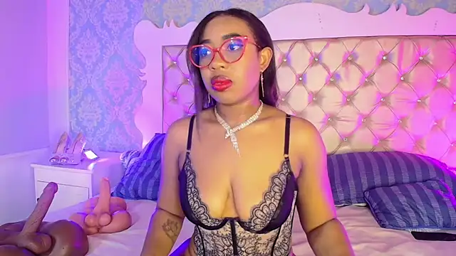 Snapshot of CaseyMoon chatting on 03-08-26, 12:31 CaseyMoon online show from 03-08-26, 12:31