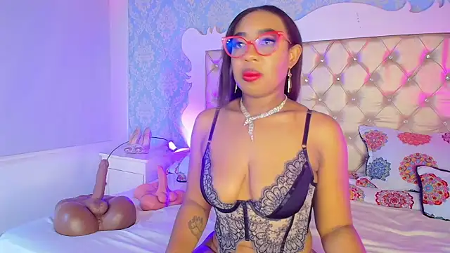 Snapshot of CaseyMoon chatting on 03-17-26, 12:41 CaseyMoon online show from 03-17-26, 12:41