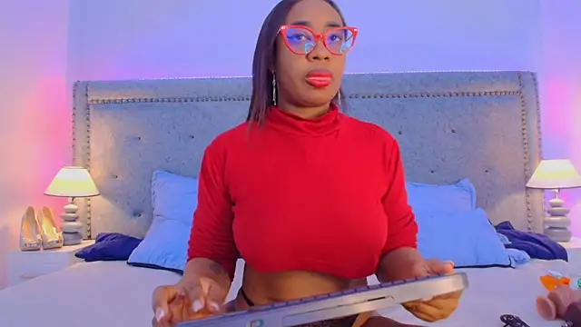 CaseyMoon online show from 06-19-26, 12:31