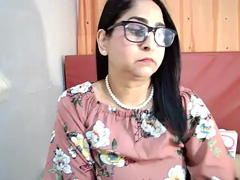 Indiankushy online show from 02-13-25, 08:24