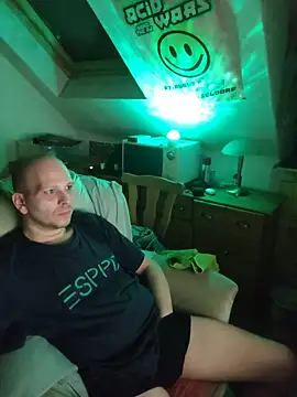 Snapshot of hardcap chatting on 11-02-25, 05:37 hardcap online show from 11-02-25, 05:37