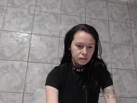 Venusluxodomme online show from 10-26-25, 01:28