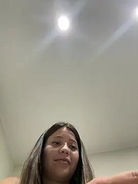 Snapshot of kiarafonseca_ chatting on 02-13-25, 01:19 kiarafonseca online show from 02-13-25, 01:19