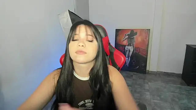 Snapshot of kiarafonseca_ chatting on 09-29-25, 03:44 kiarafonseca online show from 09-29-25, 03:44