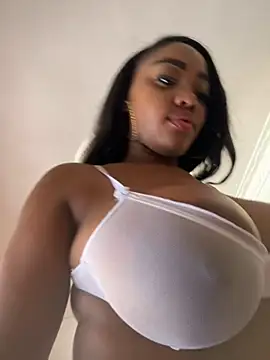 Snapshot of MonicaSex_ chatting on 01-26-25, 06:16 MonicaSex online show from 01-26-25, 06:16