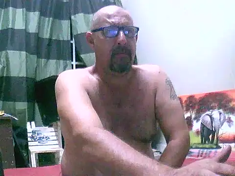 Snapshot of TryingWind chatting on 01-18-26, 05:50 TryingWind online show from 01-18-26, 05:50