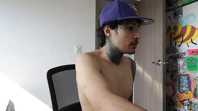 trieone online show from 03-03-26, 02:01