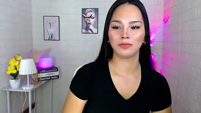 Snapshot of urnaughtydolly69 chatting on 09-14-25, 09:30 urnaughtydolly69 online show from 09-14-25, 09:30