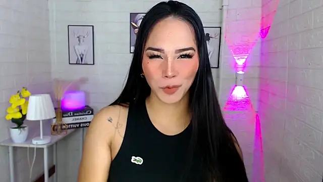 Snapshot of urnaughtydolly69 chatting on 09-17-25, 06:53 urnaughtydolly69 online show from 09-17-25, 06:53