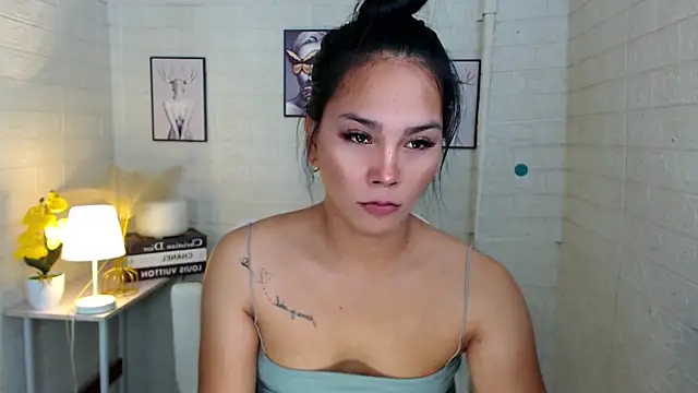 Snapshot of urnaughtydolly69 chatting on 09-27-25, 11:54 urnaughtydolly69 online show from 09-27-25, 11:54