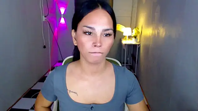 urnaughtydolly69 online show from 05-07-26, 01:38