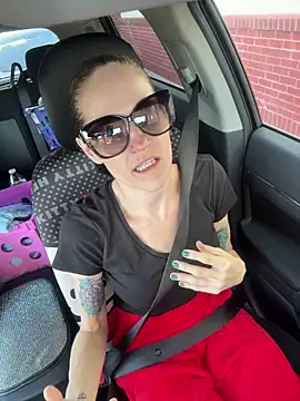 lolabunny9 online show from 11-15-25, 05:20