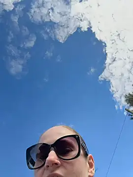 lolabunny9 online show from 02-08-26, 07:06