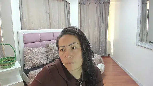 gaby trent online show from 06-09-26, 01:56