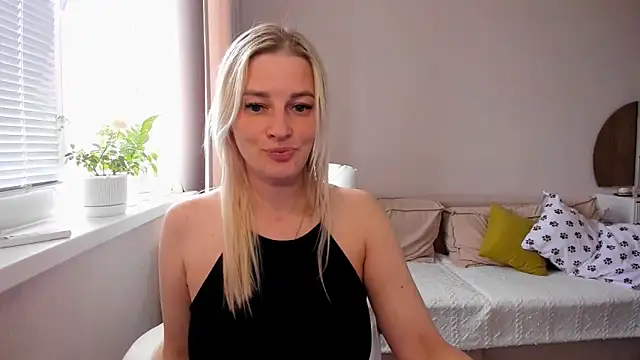 Snapshot of HILT_ON chatting on 05-16-26, 06:32 HILT ON online show from 05-16-26, 06:32