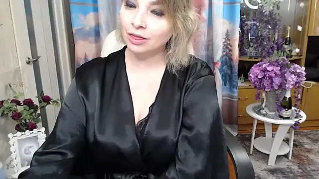 Snapshot of Mika_Passion chatting on 03-30-26, 09:10 Mika Passion online show from 03-30-26, 09:10