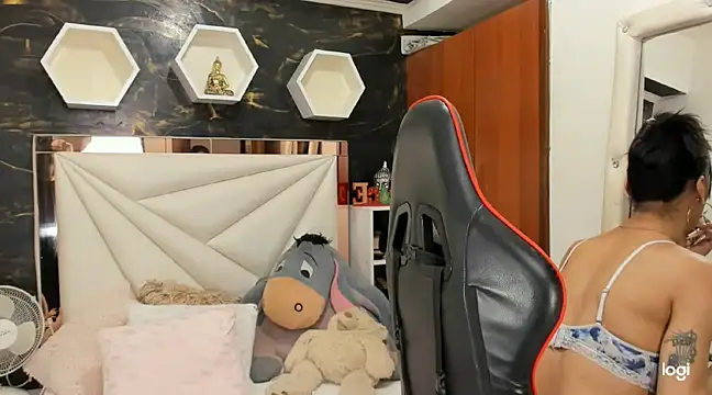 ximena slut 21 online show from 12-18-24, 02:32