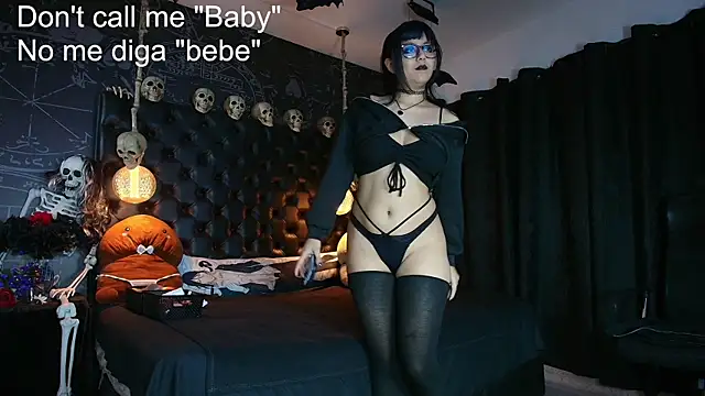 AlexHoe  online show from 06-15-26, 06:54